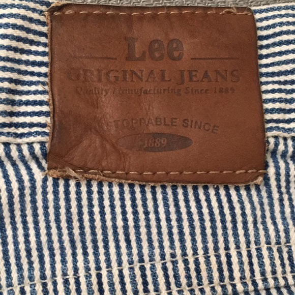 Vintage Lee High Rise Shorts - Picture 10 of 12